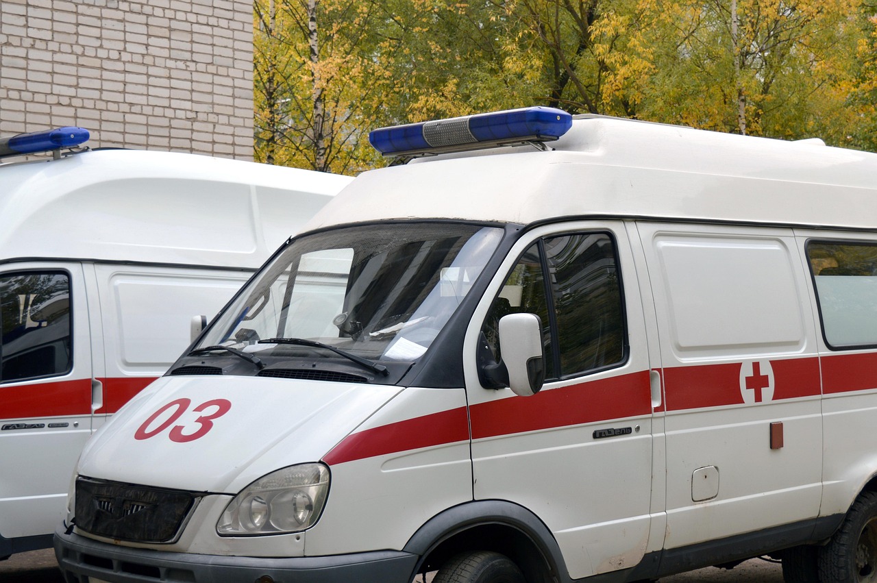 Ambulance, the medicine, hospital — 5 Health Advantages of CBD Oil