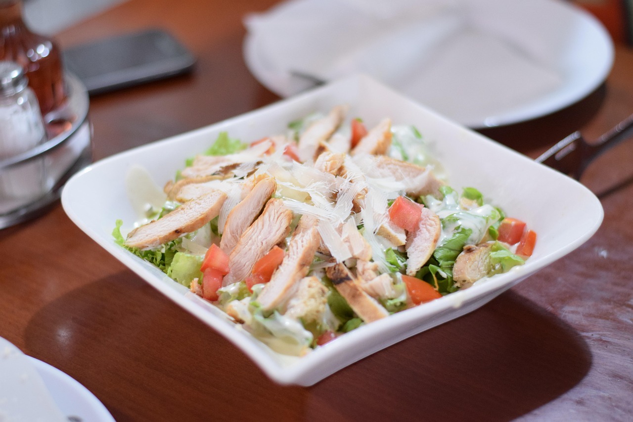 Salad, fresh, food — Long Term Weight Loss Through a Healthy Weight Loss Regimen