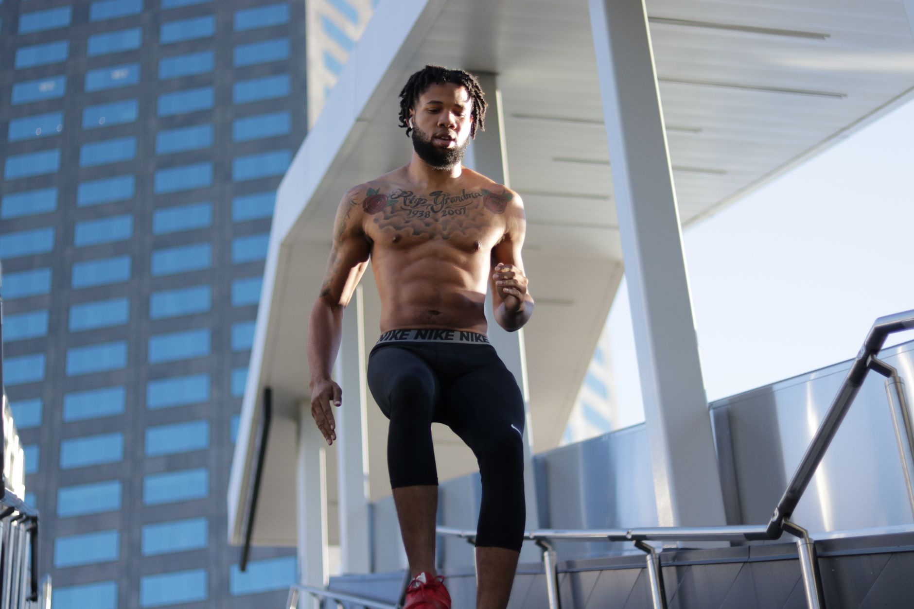 Fit man running shirtless outdoors, showcasing muscular physique during a workout. — Tips to Search Out the Best Rowing Machi