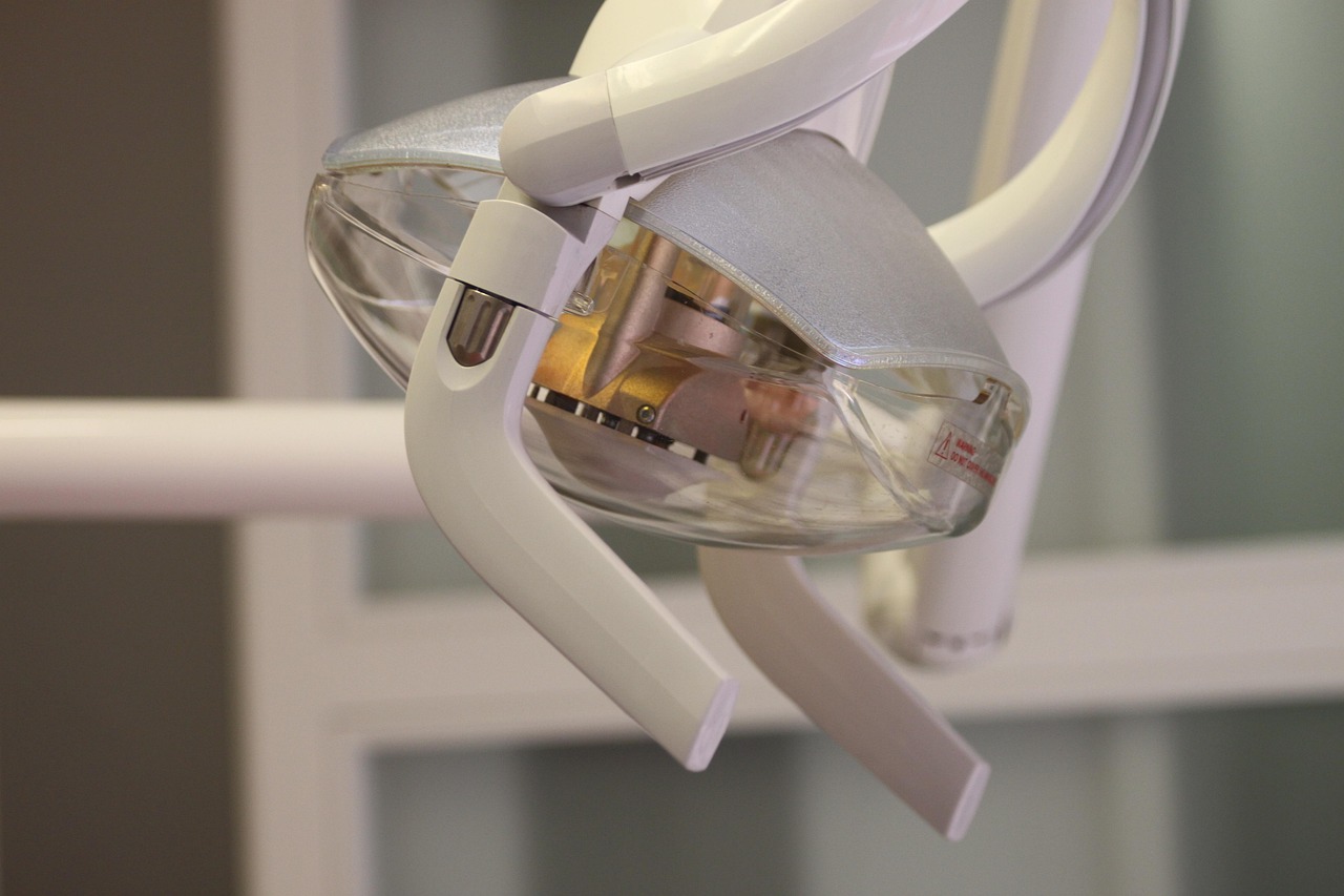 Dentist, lamp, clinic — What Difference A Natural Health Copywriter Can Bring To Your Business?