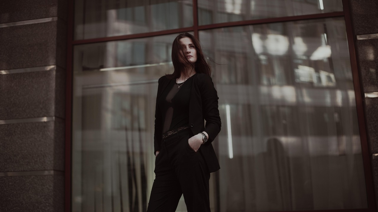 Business woman, business, young woman — Your Buying Guide For Marine collagen Supplements